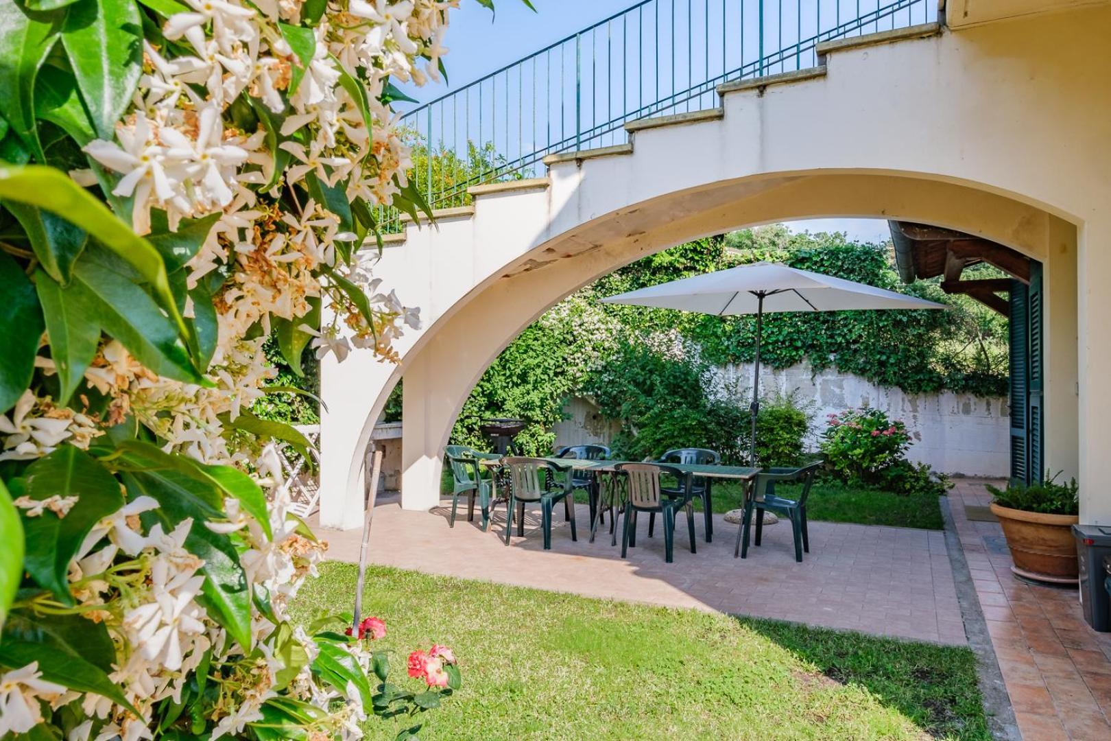 Villa Di Campagna 10 Posti Con Piscina Privata Кастеллина-Мариттима Экстерьер фото